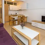 Apartment Holiday Home Komarna
