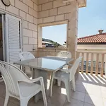 Holiday Home *