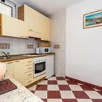 Apartment Holiday Home *