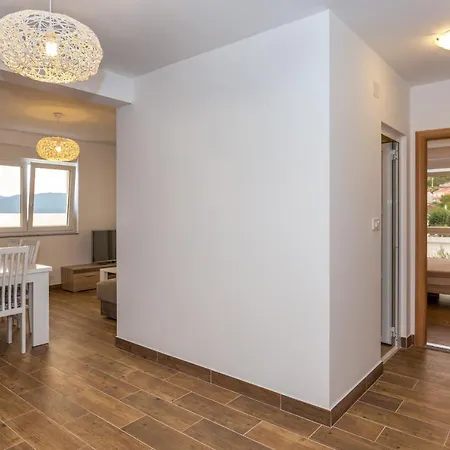 Апартаменты Holiday Home *