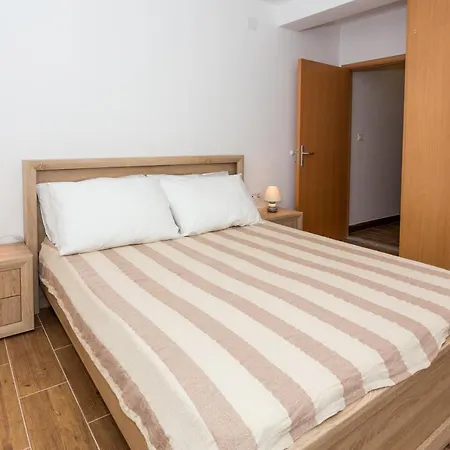 Holiday Home * Komarna