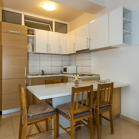 Holiday Home 公寓 科马尔纳