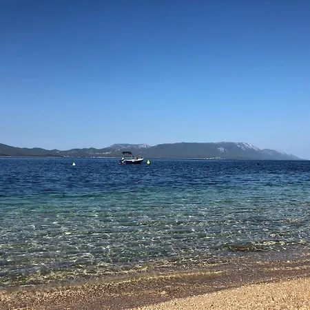 Holiday Home شقة كومارنا