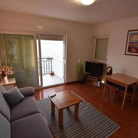 Апартаменты Holiday Home *