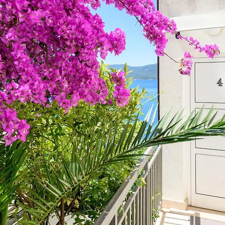 Holiday Home * Komarna