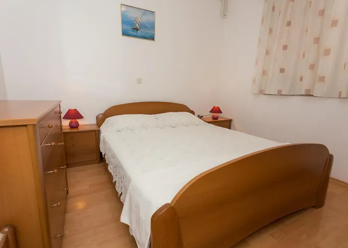 Holiday Home * Комарна