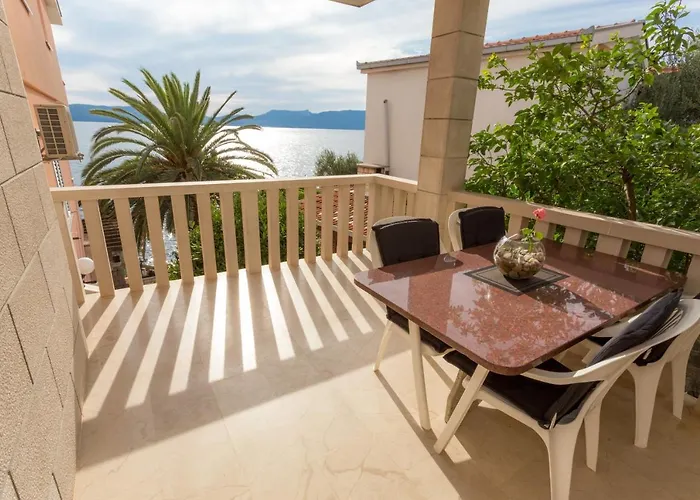 Holiday Home Апартаменты *