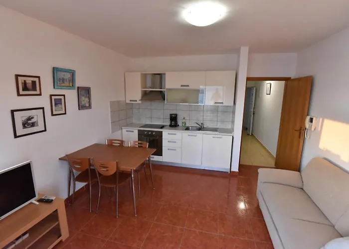 Holiday Home * Комарна